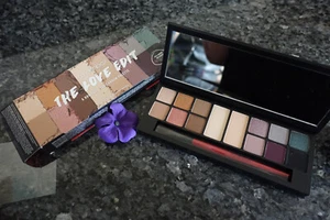 Smashbox the love edit eyeshadow palette new in box full size - Picture 1 of 9