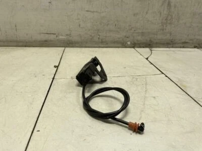 2005 宝马 X5 后方右乘客侧降尾锁闩锁激活器 原始设备制造商 + — 第 1/4 张图片