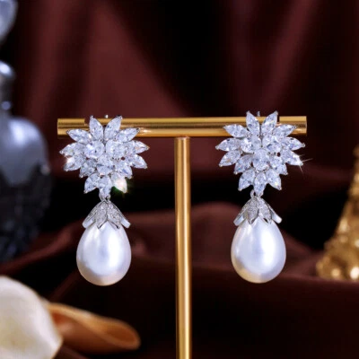 White Gold Plated Cubic Zirconia Flower Leaf Pearl Dangle Drop Earring for Women — 第 1/4 张图片
