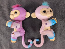 Lot of 2 WowWee Fingerlings Interactive Baby Monkey Toys Pink Purple Blue Pre-Ow