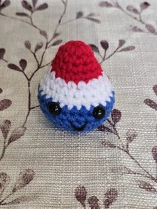 1 Mini Crochet 4th July Candy Corn Patriotic Candy Corn Handmade Crocheted - Picture 1 of 5