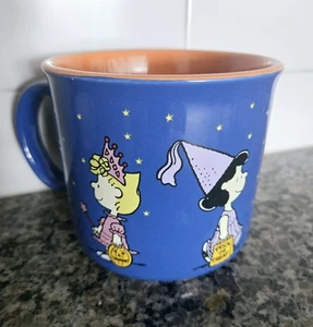 Halloween Coffee Mug Peanuts Pumpkin Patch Charlie Brown Snoopy Blue Orange - Picture 1 of 5