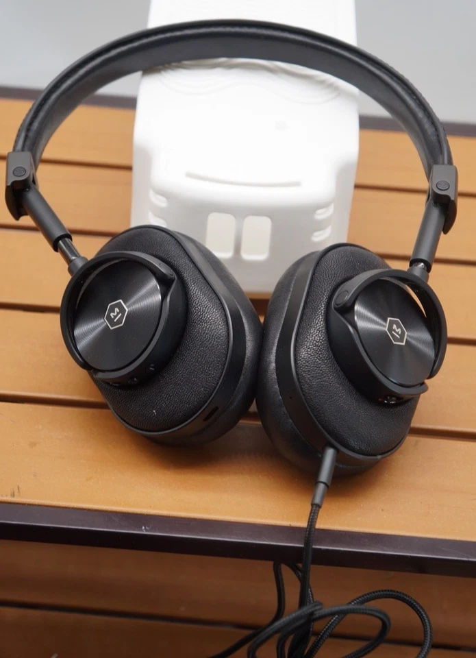 Master & Dynamic MW60 Wireless Bluetooth Foldable Headphones Confirmed Operation - Image 1 of 4