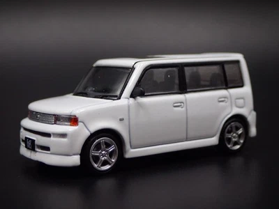 Coche modelo DIORAMA de aleación fundida a presión coleccionable escala 1/64 SCION XB blanco raro Foto 1 de 4