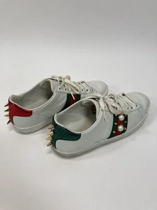 Gucci Ace Nieten Perlweiß Leder Sneaker Schuhe 37 1/2 / US 7 1/2 $ 600 + MwSt. - Bild 1 von 20