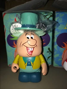 The Mad Hatter w/ hat 3" Vinylmation Alice in Wonderland Series - Picture 1 of 1