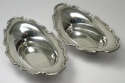2 Antique Sterling Silver Bonbon / Nut Dishes (5”)– Hallmarked 1905 (105g total) — 第 1/4 张图片