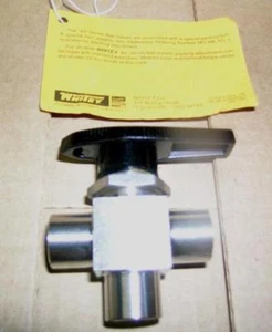 13222E5276, Whitey 40 Series Directional Valve - Picture 1 of 4