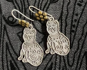Unsigned 925 Sterling Silver Cats Dangle Earrings, EUC - Picture 1 of 4