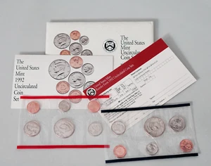 US Mint 1992 Uncirculated Coin Set (P/D) in Original Packaging w/All Collateral - Picture 1 of 7