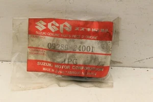 Genuine OEM NOS Suzuki Outboard Drive Shaft Oil Seal 09289-24001 - Bild 1 von 2