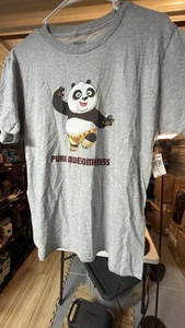 Camiseta Universal Studios Dreamworks Kung Fu Panda Pure Awesomeness Juvenil Talla M - Imagen 1 de 3