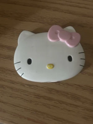 Peine y espejo vintage de Hello Kitty - Espejo de maquillaje de viaje plegable (con licencia de Sanrio) Foto 1 de 3