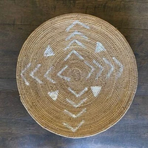 Cesto in makenge dipinto 18" | cesto da parete boho africano decorazione - Foto 1 di 3