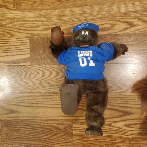 Detroit Lions Vintage Plush Bear With Ball NFL Collectible motor Cover