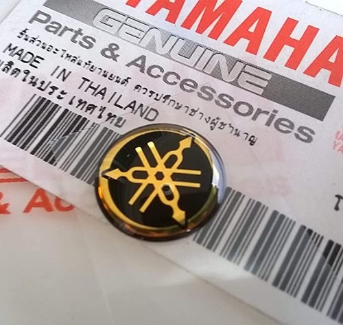 1 x 45mm YAMAHA TUNING FORK BLACK/SILVER GEL DECAL STICKER