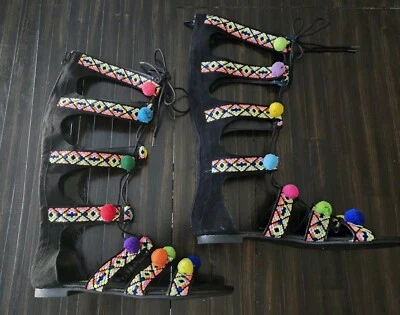 Sandalias BAMBOO Gladiador Mágicas Hasta la Rodilla Hippie Bohemio Azteca Pom Ball Foto 1 de 4