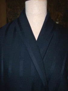 3yd NAVY SATIN STRIPE LT WGT ITALY WOOL VISCOSE CREPE DESIGNER SUIT DRESS FABRIC - Picture 1 of 5