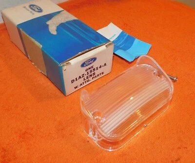 Ford Custom Galaxie 500 LTD 1971 Brougham Nuevo de Lote Antiguo Lente de Luz de Retroceso Trasera Foto 1 de 4