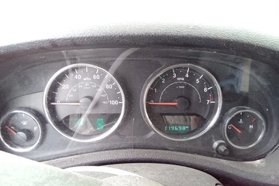 Jeep Wrangler 2016 OE velocímetro calibre clúster 119 k millas Foto 1 de 4