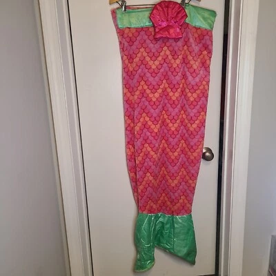 Manta de peluche Snuggie Tails rosa y verde sirena 54 X 28 pulgadas  Foto 1 de 4