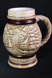 AVON 1982 MINI PIEDRA DE BARCOS ALTOS 4 1/4 PULGADAS DE ALTO - Imagen 1 de 4