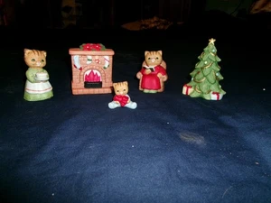 Vintage Weihnachten Homco Katzenfamilie mit Kamin und Baum Home Interiors - Bild 1 von 5