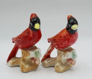 Par de estatuillas de porcelana cardinal - Imagen 1 de 6