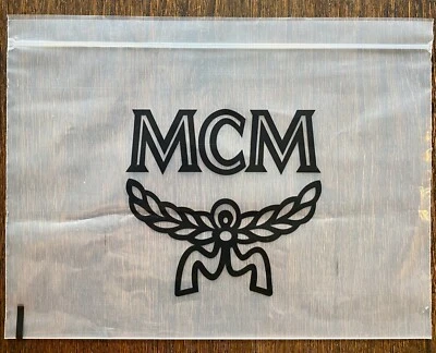 Bolsa antipolvo de almacenamiento de plástico pequeña MCM  Foto 1 de 2