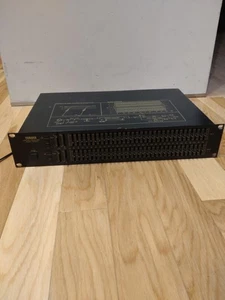 YAMAHA Q2031A Graphic Equalizer 2-Channel 31-Band Pro Audio Rack Unit - Picture 1 of 6