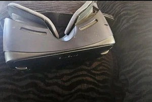Samsung Gear VR Virtual Reality Headset - SM-R323 **with Remote Read Descripti** - Picture 1 of 13