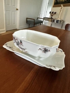 Haviland Limoges Schleiger 685J Gravy Boat w/ Underplate - Picture 1 of 12