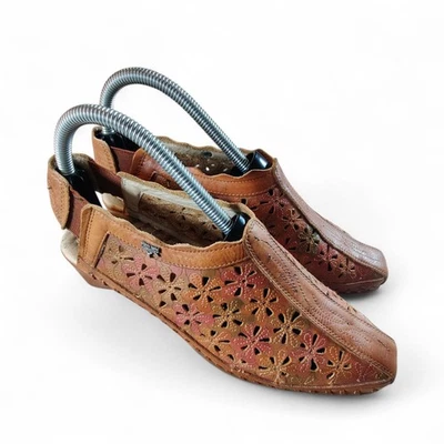 Pikolinos Shoes Womens 38 / 7.5 Brown Leather Floral Cutout Comfort Slip On  - Image 1 of 4