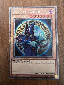 Yu-Gi-Oh! RA04-DE106 Dunkler Magier v4 Plat SecR NM 1s - Bild 1 von 1