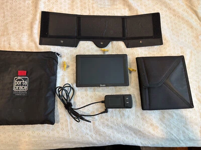 ikan DH7 7"4K 1920 x 1200 HDMI On-Camera Field Monitor Bundle Sunshade Black - Image 1 of 3