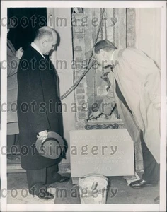 1940 US Weather Bureau Chief Francis Reichelderfer at New Building Press Photo - Picture 1 of 2