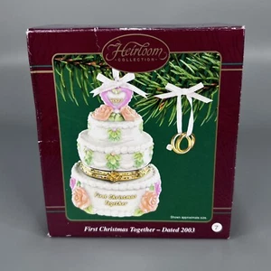 CARLTON CARDS - HEIRLOOM COLLECTION-FIRST CHRISTMAS TOGETHER - 2003    - Picture 1 of 3