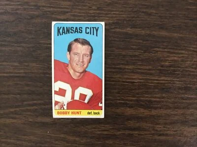1965 Topps Football Bobby Hunt SP #104 VG+ - Image 1 of 3