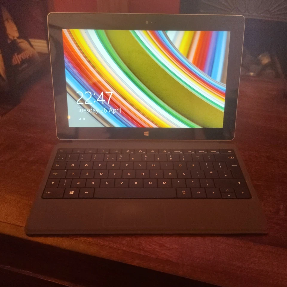 Microsoft Surface 2 64GB Windows 8.1 RT with Keyboard and Bundle - Image 1 of 2