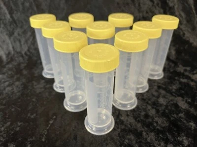 Lote de 10 recipientes/botellas de almacenamiento de calostro de leche materna Medela de 2,7 oz/80 ml Foto 1 de 4