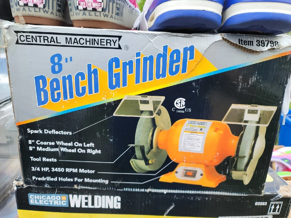 Amoladora de banco 8" nueva en caja Central Machinery Foto 1 de 2