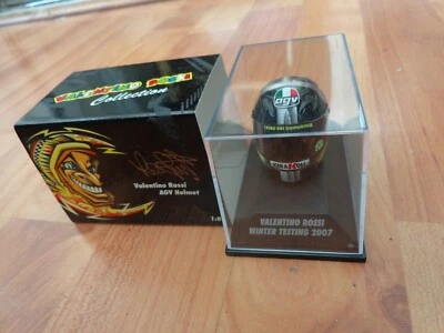 MINICHAMPS 1/8 Valentino Rossi Mugello 2007 Winter Testen Yamaha Moto Gp Helm - Bild 1 von 3
