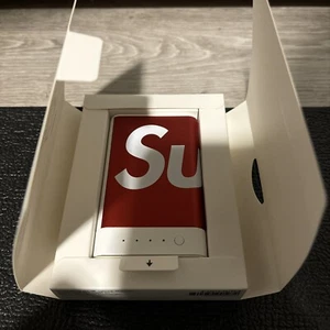 BRAND NEW Supreme Mophie Encore Plus 10K Power Bank Charger 100% AUTHENTIC Red - Picture 1 of 11