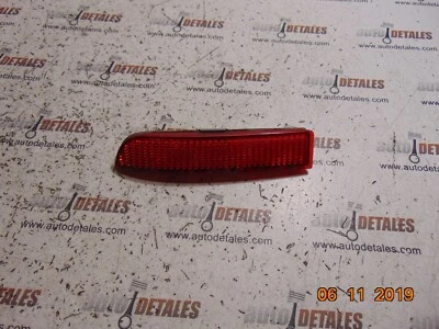 Toyota Avensis Break Pare-Chocs Cote Droit Réflecteur OEM Occasion 2011 - Image 1 of 3