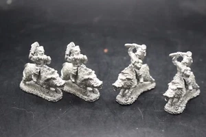 Reaper Miniatures Shadow Corp Berserkers montati su nani x4 metallo - Foto 1 di 5