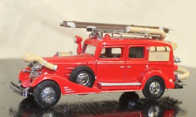 Matchbox Models of Yesteryear  1933 Cadillac Fire Wagon YFE03 Fire Engine Series - Image 1 of 4