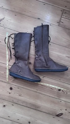 NEW Star Wars Po-Zu Rey's "Last of the Jedi" Brown Leather Boots Size 5 / 38 - Image 1 of 4