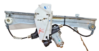 Regulador de ventana de paso trasero derecho Nissan Sentra 2007-2012 y motor OEM 82720-ZT50A Foto 1 de 4