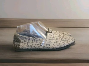 Toms Leopard Alpargata Slip On Loafer Flats Womens Size 9.5 Animal Print - Picture 1 of 11