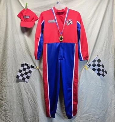 NUEVO Disfraz de Carreras de Automóviles para Niños GRANDE con SOMBRERO, 2 BANDERAS, Cinturón y MEDALLA Mono Foto 1 de 4